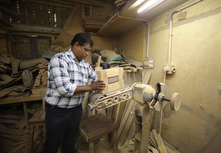 लुप्त होती 1200 वर्ष पुरानी ‘पेटीगरा साडेली आर्ट