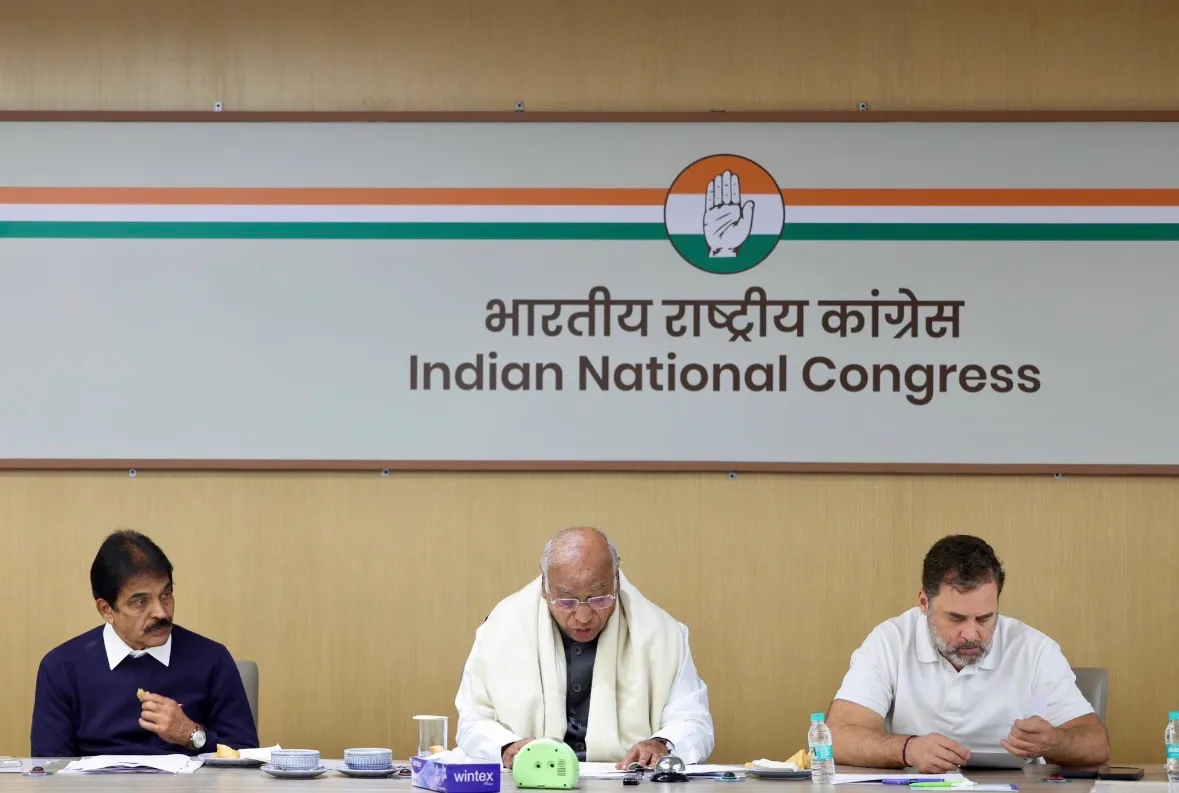 कांग्रेस का एसआईआर पर सवाल : मतदाता सूची की पवित्रता की रक्षा के लिए कांग्रेस पूर्णतः प्रतिबद्ध: खरगे