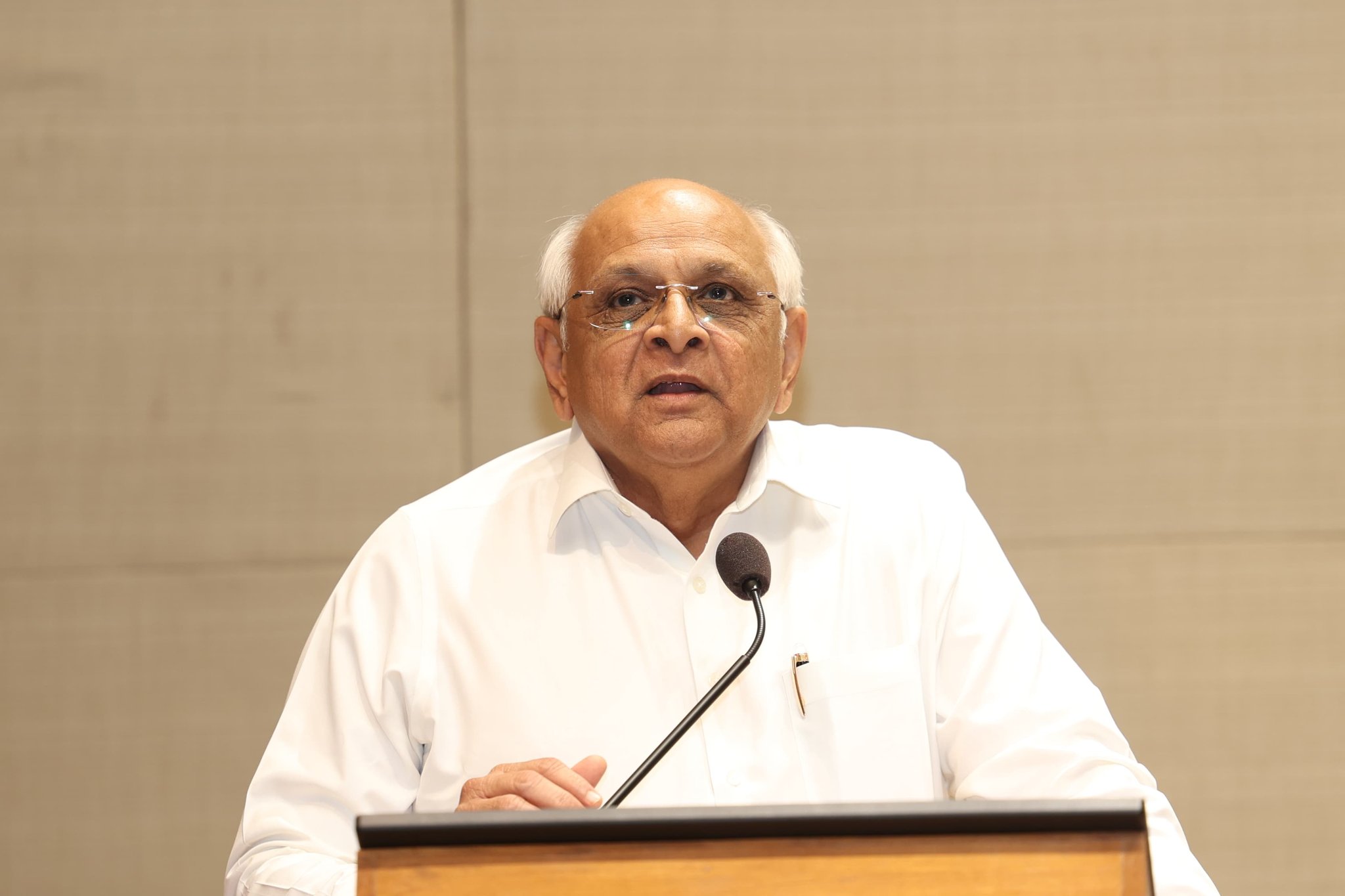 गुजरात मंत्रिमंडल विस्तार की आधिकारिक घोषणा : 17 अक्टूबर को होगा शपथ ग्रहण समारोह