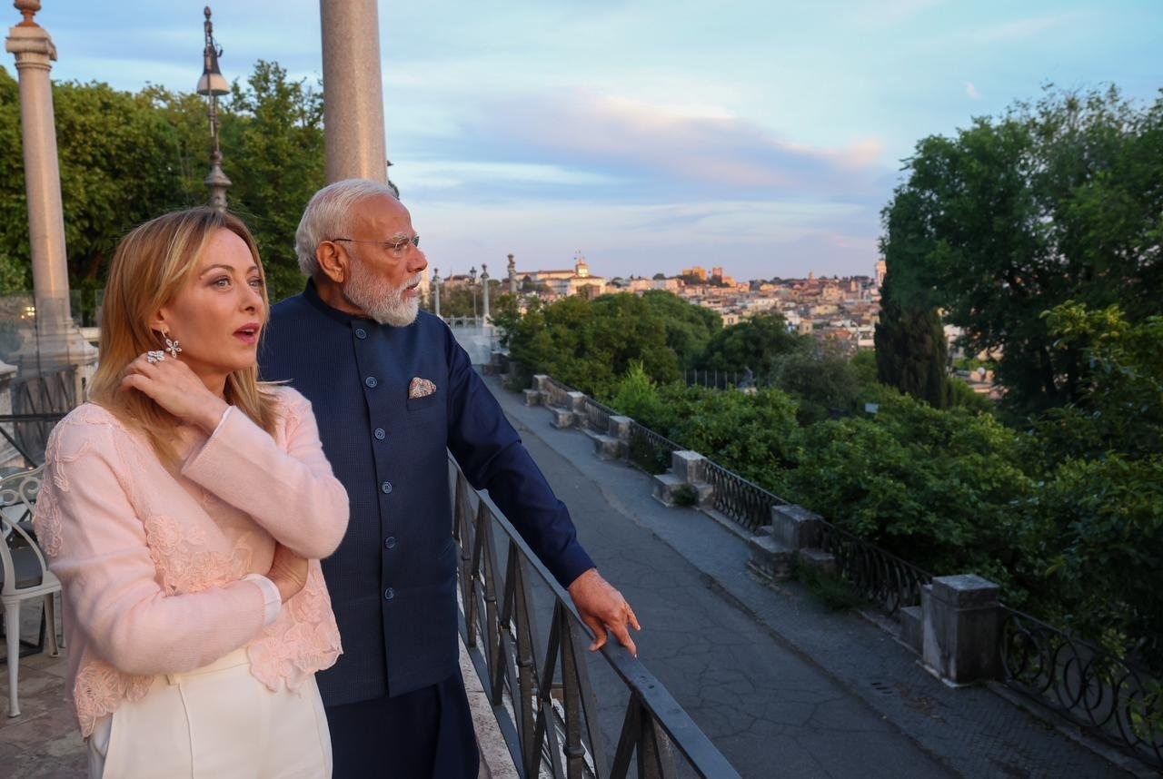 रोम में PM मोदी का भव्य स्वागत, जॉर्जिया मेलोनी संग दिखी शानदार बॉन्डिंग 