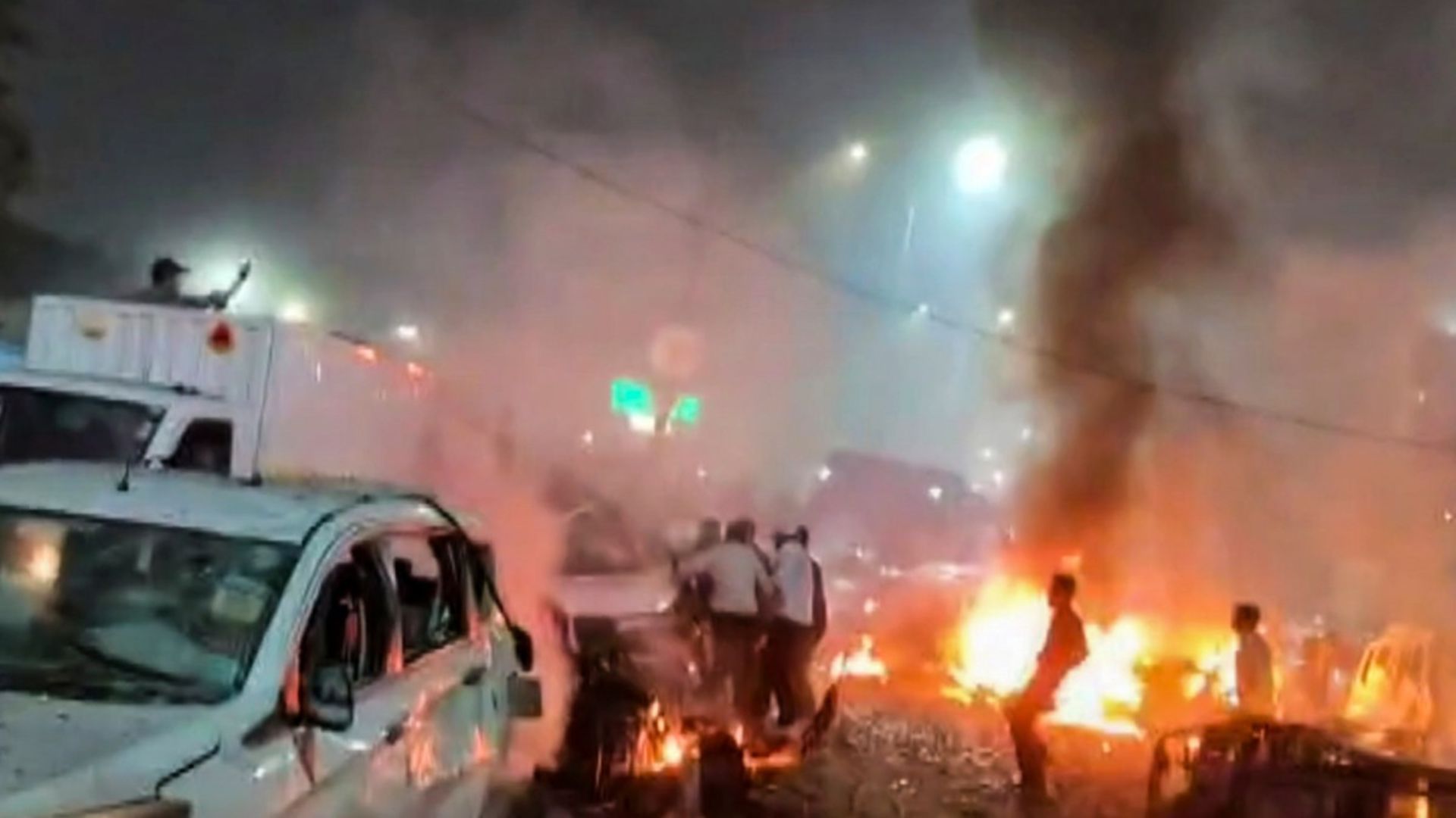 दिल्ली विस्फोट :  कश्मीर में 13 ठिकानों पर सीआईके की छापेमारी जारी