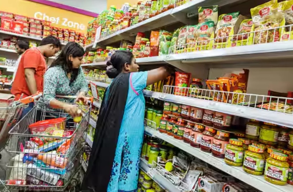 अब 5 फीसदी और 18 फीसदी की दो श्रेणी : जीएसटी की नई दरें प्रभावी, आम उपभोक्ताओं को मिलेगी बड़ी राहत