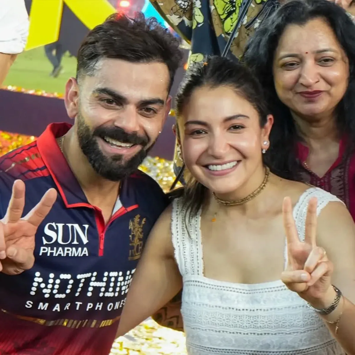 IPL 2026: विराट कोहली की जीत का जश्न, अनुष्का शर्मा ने स्टेडियम में खुशी के पल 