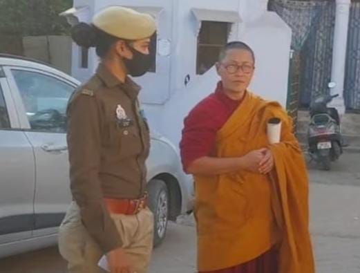 बहराइच न्यायालय का फैसला : अवैध रूप से भारत में रहने पर चाइनीज महिला को आठ वर्ष का कारावास