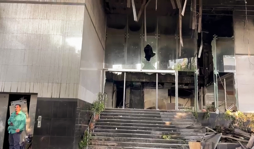 ढाका में शेख हसीना के खिलाफ विरोध प्रदर्शन