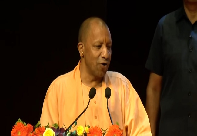 योगी सरकार की बदमाशों को गंभीर चेतावनी : यूपी में जिसने भी बहन-बेटी को छेड़ा, यमराज के हाथों उसका टिकट कटना तय : योगी आदित्यनाथ